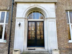 Photo 16- click for photo gallery